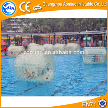 Interessante Wassertank Schwimmer Ball aufblasbare Wasserrolle mit Ventil